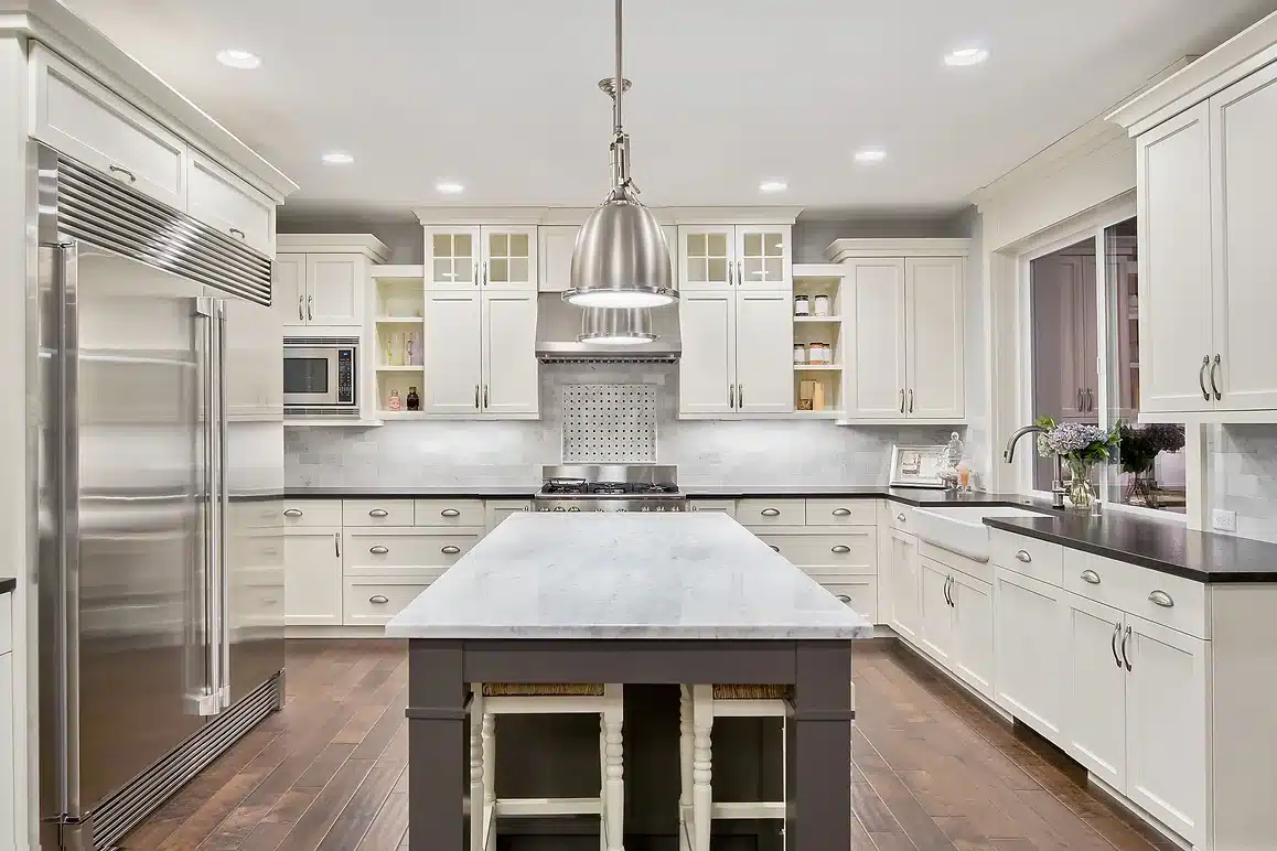 Kitchen Cabinets - White